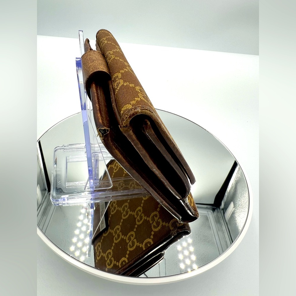 Gucci Compact Wallet - Picture 3 of 8